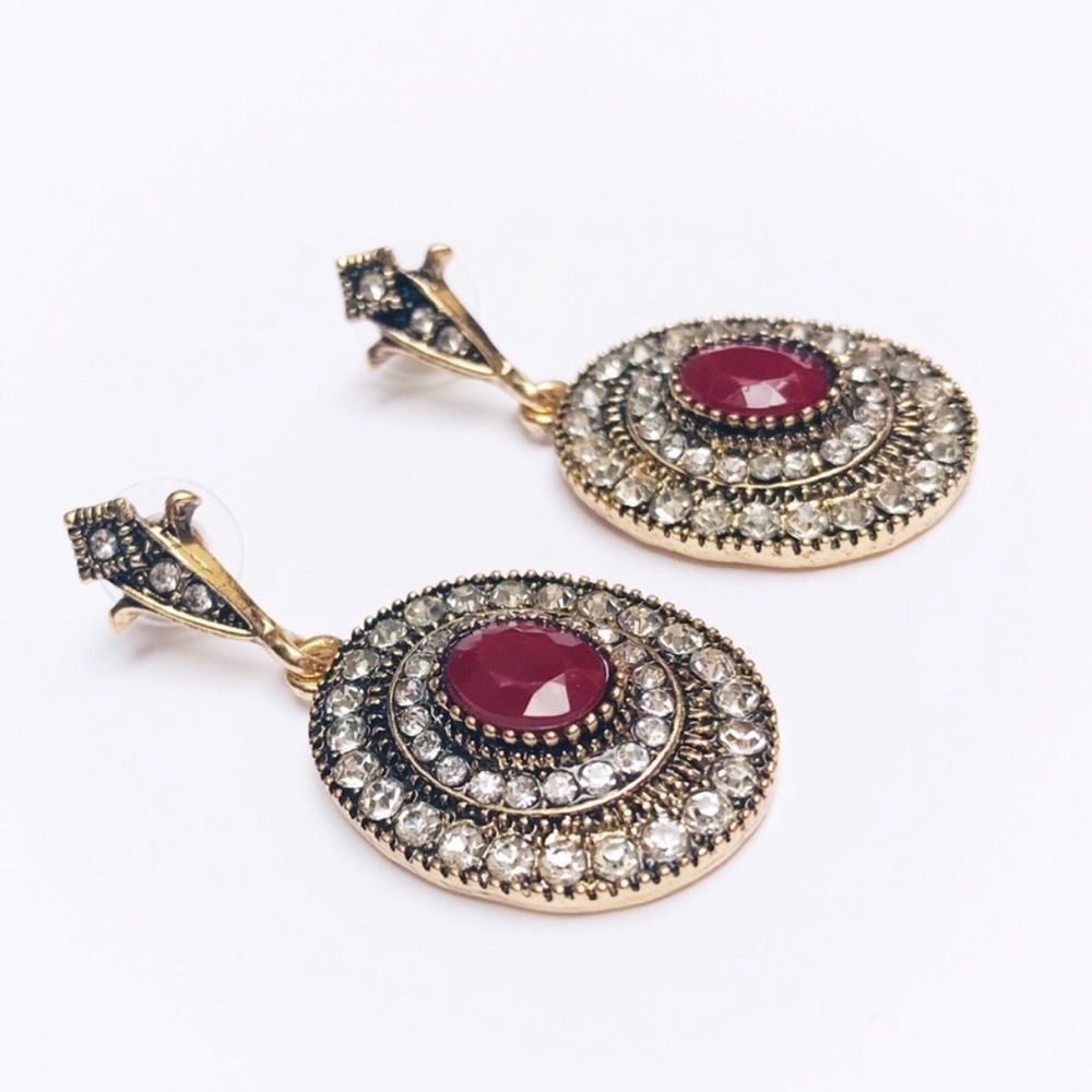 Gold/bronze earrings with rhinestones & red accent - Picture 2 of 8